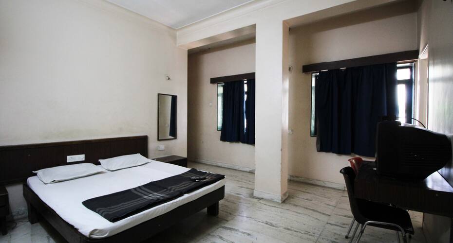 Hotel Kamlesh, Pune 1